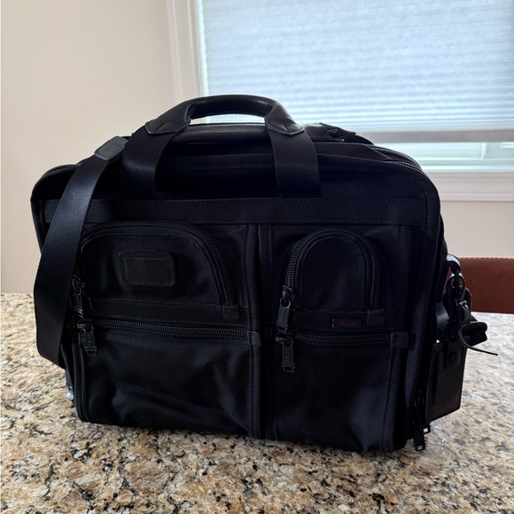 TUMI Alpha T Pass Laptop Briefcase Expandable Travel Bag Lots of Compartments - Picture 3 of 11